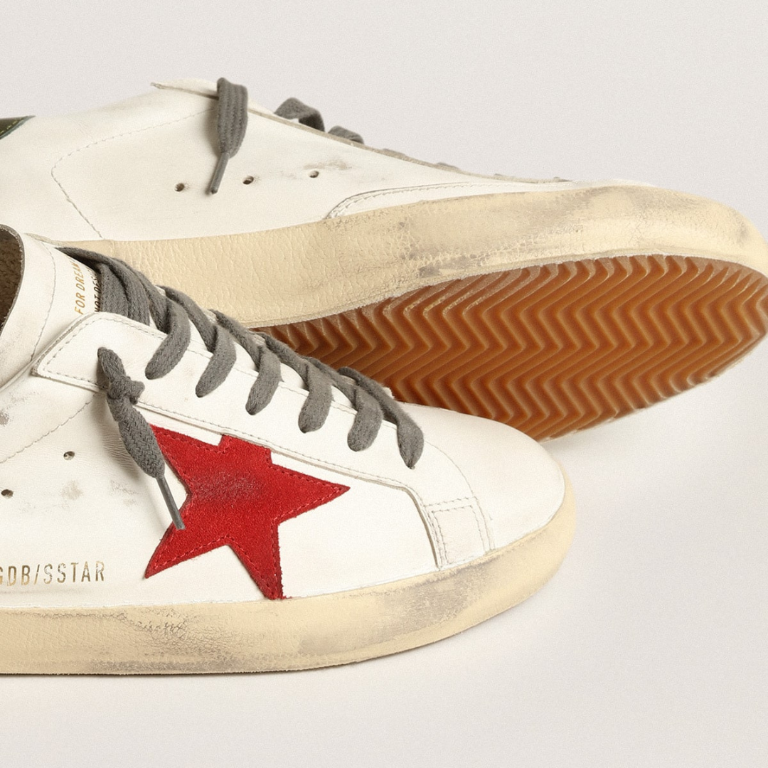 Super Star sneakers in red suede with green leather heel tab