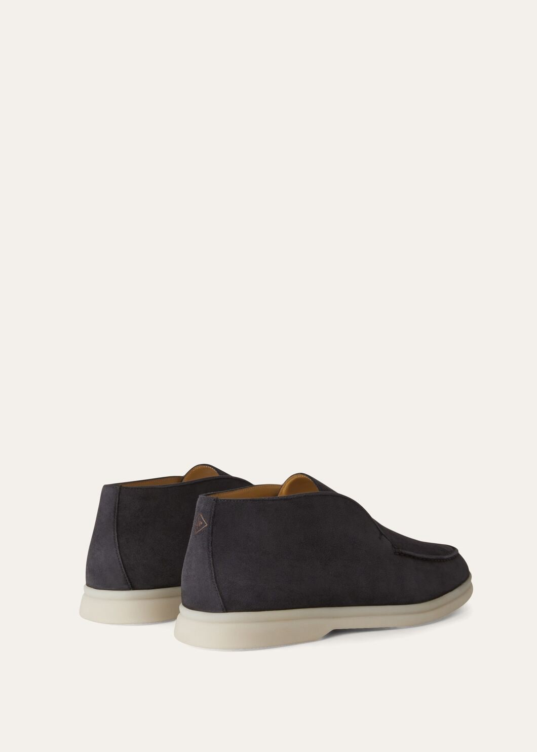 Open Walk Polacchini in suede leather in Caviar