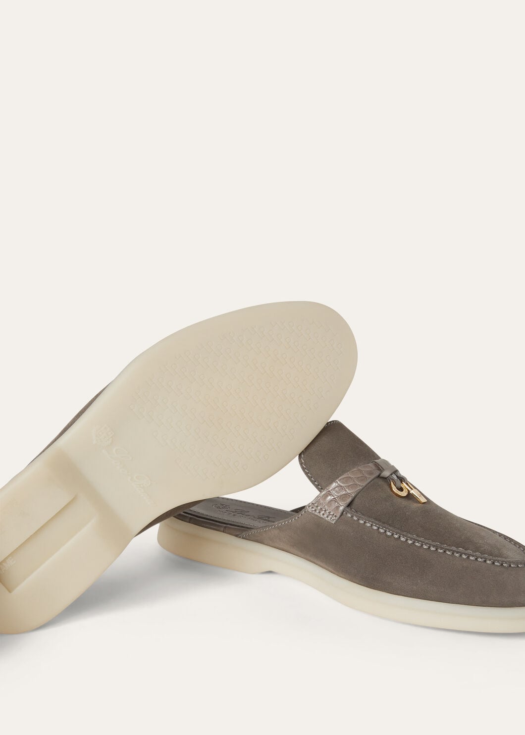 Women's Babouche Charms Walk Moccasins in Grey Suede