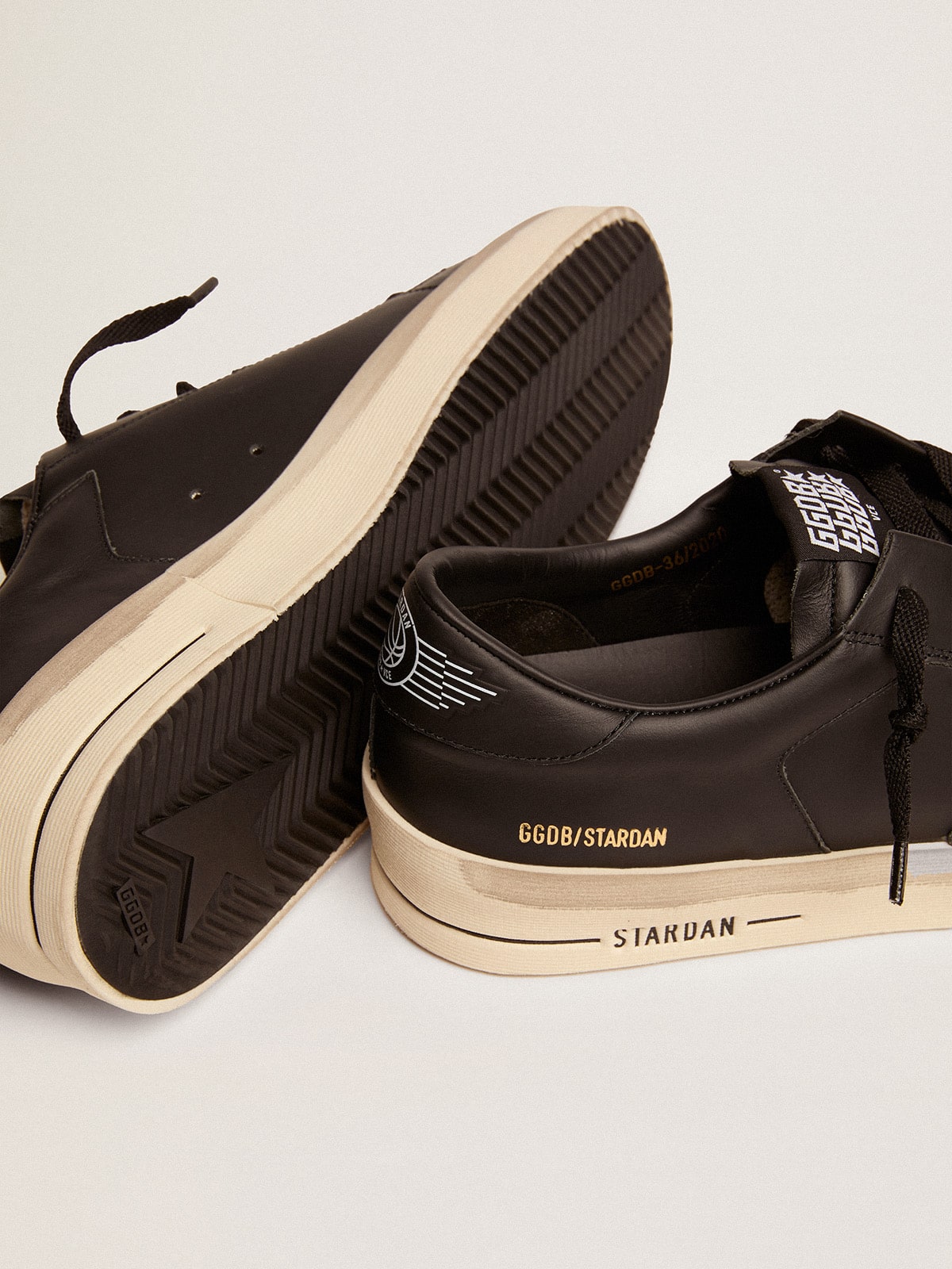 Stardan men's sneakers in black leather